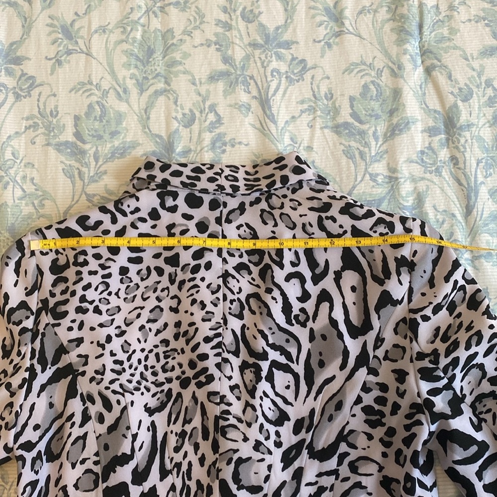 Size 2 Cache Jacket - image 3